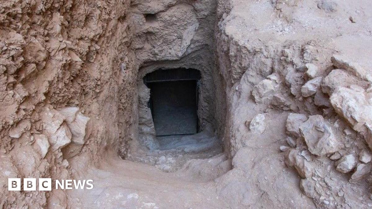 Ancient Egyptian Tomb Of Thutmose II Discovered After Centuries