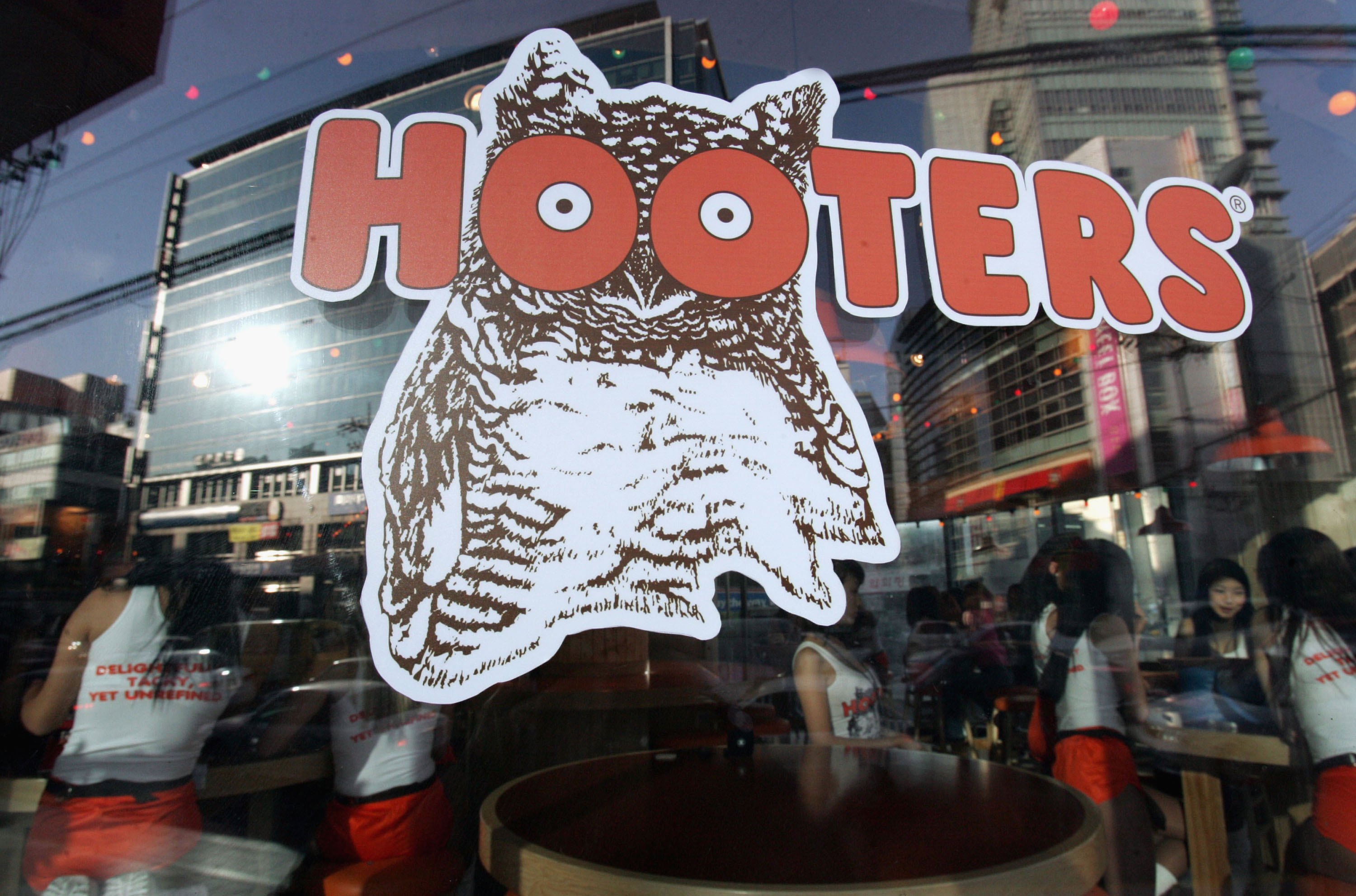 Bankruptcy Rumors Swirl Around Hooters: A Look At The Situation.