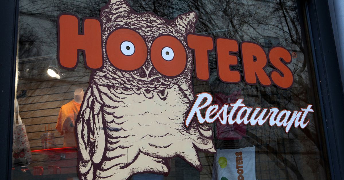 Could Hooters Be The Next Casual Dining Chain To File For Bankruptcy?