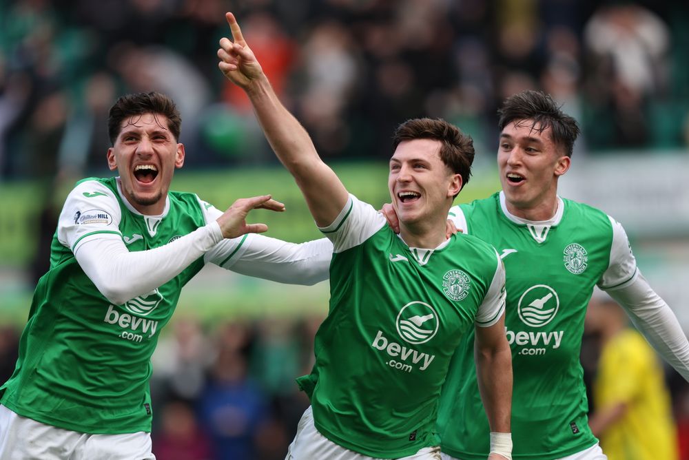 Dramatic 2-1 Win For Hibs Against Celtic