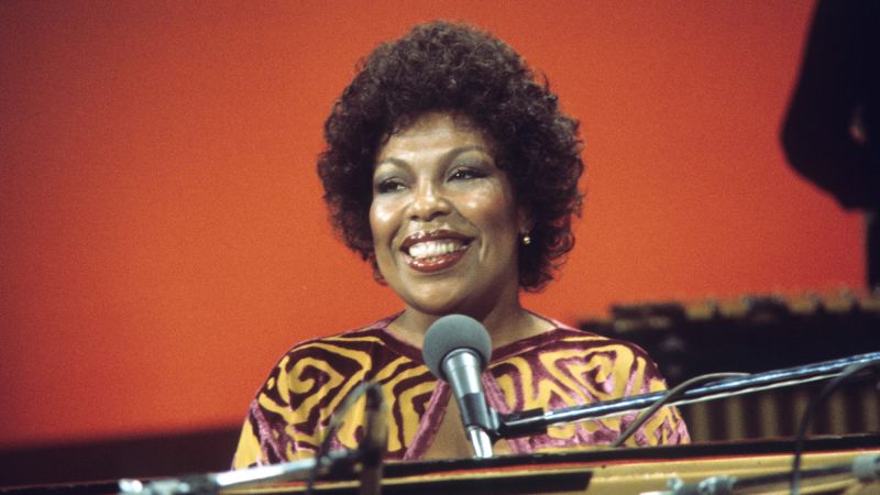 Grammy Winner Roberta Flack Dead At 88